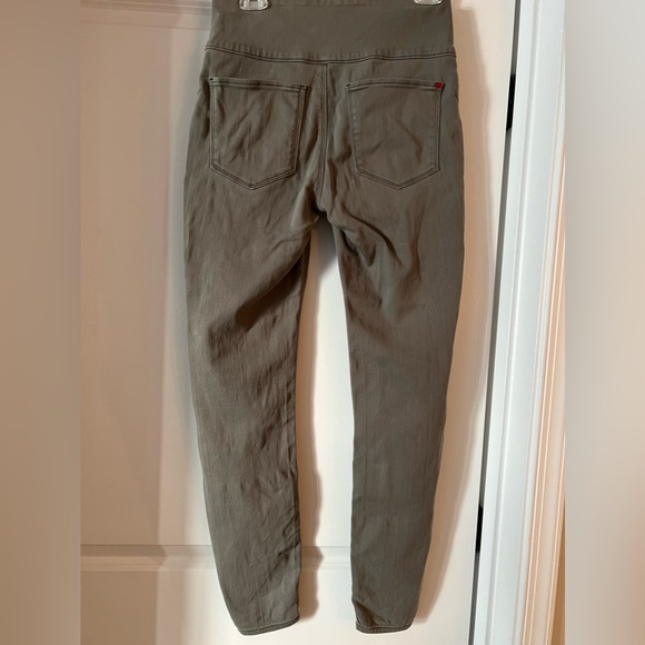 Spanx Denim Jeggings *muffinproof* 😃 - Picture 3 of 4